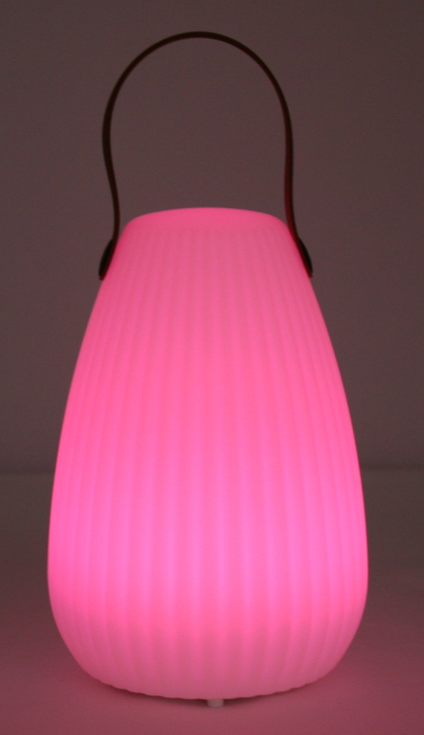 LED-Tischleuchte mit 8 verschiedene Lichtfarben zu vermieten – Bild 6